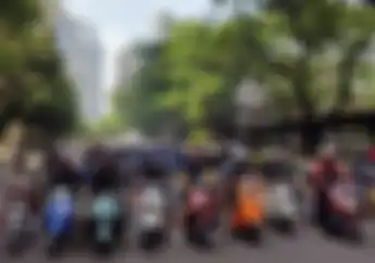 Morning Ride With Kapal Api ke Otobursa Tumplek Blek 2022, Ramai Beragam Komunitas Motor