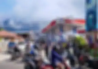 Harga Pertalite Naik Antrean Panjang di SPBU, Begini Cerita Pemotor Terpaksa Beli Pertamax