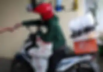 Resesi Ekonomi 2023 Bisnis Pengiriman Diprediksi Bertahan, Bikers Pemilik Motor Bisa Coba Bisnis Ini Nih!