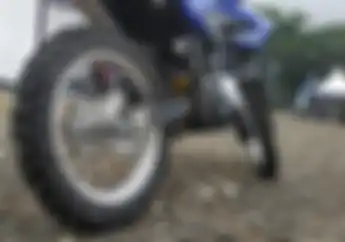 Ngabuburit Tambah Ilmu,  Ini Alasan Ban Motor Trail Enggak Tubeless