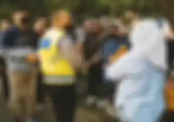 Apes Polisi Bantu Ganti Rugi Pemotor Tabrak Mobil, Malah Dituduh Pencitraan