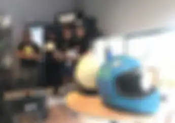 Trooper Custom Pop Up Store Hadir di Black Stone Garage, Bisa Custom Helm Sesuai Keinginan