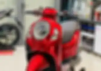 Dapat THR Modifikasi Motor Repaint Cat Bodi Honda Scoopy, Bengkel Spesialis Kasih Biaya Segini