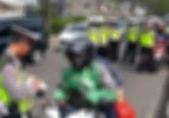 DPR Dorong Tilang Manual Diberlakukan Kembali, Masih Banyak Pemotor Bandel