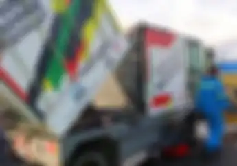 Jelang WSBK Indonesia 2022, Mobil Road Sweeper Makin Rajin Bersihkan Trek Sirkuit Mandalika
