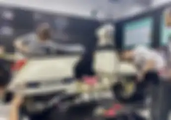 Wow, Vespa PX 150 Christian Dior Diam-diam Muncul, Bakal Lebih Mahal dari 946 Christian Dior?