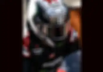 Pembalap MotoGP Alex Rins Bisa Aja, Ajak Netizen RT Sampai 3000 Kali, Usul Helm Spesial Tes Valencia 2022 Dibuat Replika