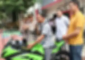 Motor Kawasaki Ninja 250 Hilang 6 Tahun Akhirnya Kembali, Pemilik Auto Terharu