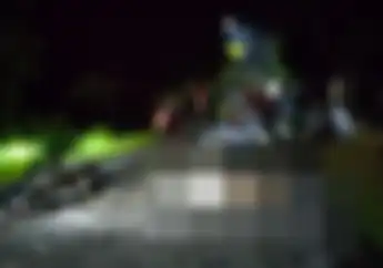 Warga Berhamburan Suzuki Shogun Adu Banteng Lawan Honda Verza di Jember, Pemotor Terkapar Tak Bernyawa