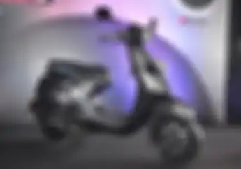 Harga Vespa Sprint Notte Limited Bekas, Desain Elegan Angkat Nuansa Malam