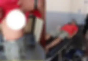 Brutal Pembeli Pertalite Ngamuk Pukul Petugas SPBU, Seorang Warga Kena Tusuk di Dada