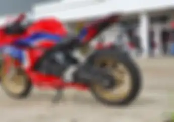 Motor Sport Fairing Kok Gak Ada Standar Tengah? Simak Sambil Ngabuburit Tunggu Buka Puasa