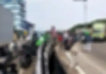 Hilang Kendali, Pemotor Honda BeAT Meregang Nyawa Usai Terjun Dari Flyover di Kemayoran