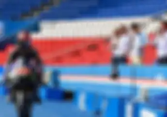 Prancis Disikat Tunisia di Piala Dunia 2022, Fabio Quartararo Ngegas Motor di Dalam Stadion Sepak Bola