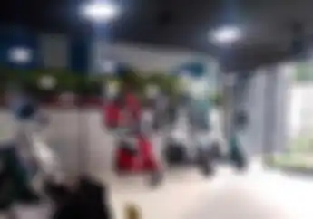 Keuntungan Naik Motor Listrik Sebulan Lebih dari Rp500 Ribu Plus Bebas Biaya Perwatan