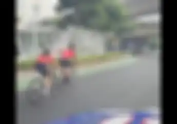 Polisi Geram, Pesepeda Ditegur Malah Ngeyel Keluar Dari Jalur Sepeda di Sudirman