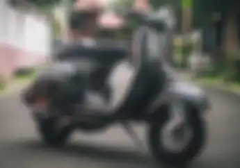 Modifikasi Vespa Super 1975, Motor Peninggalan Ayah Punya Spek Sangar