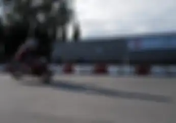 Baru Terungkap Pembalap MotoGP 2023 Alex Rins Sampai Naik Meja Operasi, Udah Mulai Latihan Motor