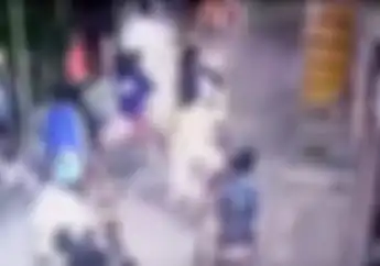 Video Belasan Anggota Geng Motor Kocar-kacir Dicegat Warga di Pademangan, Polisi Langsung Bertindak