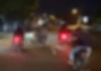Video Gerombolan Pemotor Ugal-ugalan di Sukoharjo, Endingnya Dibikin Jungkir Balik Polisi