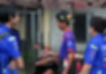 Mainan Lato-lato Viral di Kalangan Bocil, Pembalap Cilik Juga Ikut Ketagihan