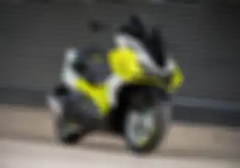 Modifikasi Motor Honda Vario 160, Operasi Plastik Jadi Tambah Berotot