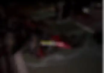 Motor Bebek Yamaha Vega R Ditabrak Truk Sampah DKI di Gatsu, Pemotor Tutup Usia