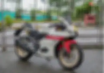 Motor Modifikasi Yamaha R15M, Bertabur Spare Part Keren dan Mewah