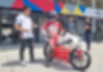 Persiapan Moto3 2023 Mario Aji Difasilitasi Latihan Penuh di Sirkuit Mandalika Oleh Kapolda Metro Jaya