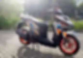 Mewah, Modifikasi Motor Honda Vario 125 2023 Grafis Helm Arai Plus Aksesoris Berkelas