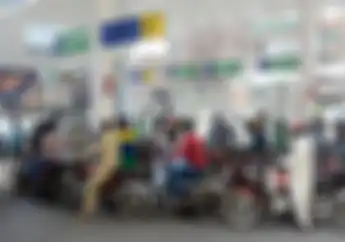 Bukan Cuma Indonesia, Pakistan Juga Menaikkan Harga BBM Sampai Rp 2 Ribu