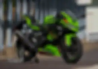 Meluncur Motor Baru Kawasaki Ninja ZX-4RR, Kakak ZX-25RR Versi 400 cc 4 Silinder