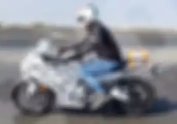 Spy Shot Motor Sport Baru Aprilia Bermesin 300 cc, Calon Motor Sport Murah Aprilia?