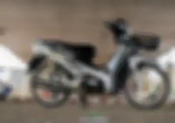 Supra Bapak Hedon, Modifikasi Motor Honda Supra X 125 Lawas Ala Thailook Sultan
