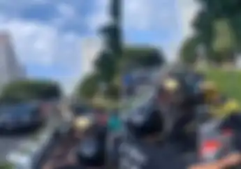 Cewek Pemberani Paksa Puluhan Pemotor Putar Balik Usai Terobos Jalur Sepeda
