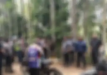 Motor Trail Diduga Honda CRF150L Dipakai Basarnas Evakuasi Helikopter Rombongan Kapolda Jambi Yang Jatuh