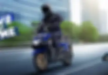 Motor Matic Yamaha Desain Robot Mesin Hybrid Meluncur Pakai Warna Baru