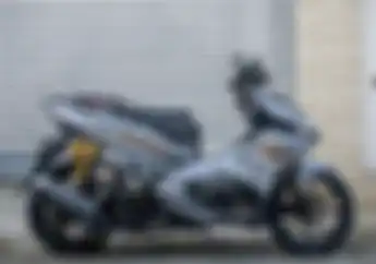 Modifikasi Motor Honda Air Blade 125, Comot Kepala Vario dan Pelek Saudara Honda Spacy