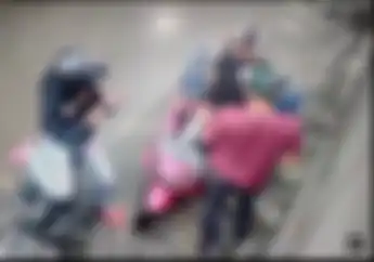 Debt Collector Beraksi Lagi, Motor Honda PCX 160 Ditarik Paksa Di Tengah Jalan Cengkareng