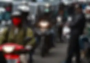 Selain Punya SIM, Pemotor Juga Harus Punya Etika Berkendara
