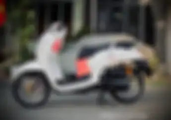 Gemes Tapi Sporty, Modifikasi Motor Honda Scoopy Hedon Atas Sampai Bawah