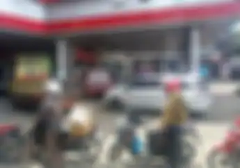 Antrean Motor Mengular di SPBU Puncak Bogor, Efek Terbakarnya Depo Pertamina Plumpang