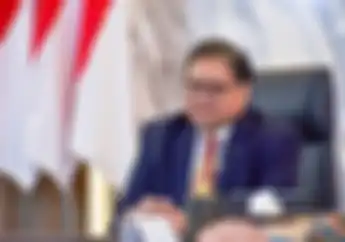 Hore, Airlangga Hartarto Pastikan Motor Listrik Duluan Dapat Insentif