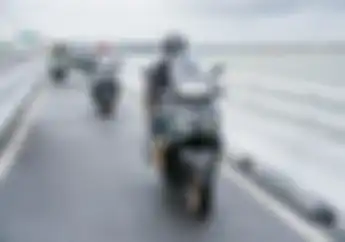 Jangan Kaget, Motor Lewat Jalan Tol Ada Di Indonesia, Bayar Rp 5.000 Alias Goceng Saja!