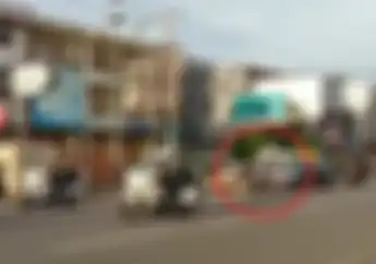 Mobil RI 1 Mau Ditabrak Pemotor di Makassar, Faktanya Sudah Tidak Ada Presiden Jokowi