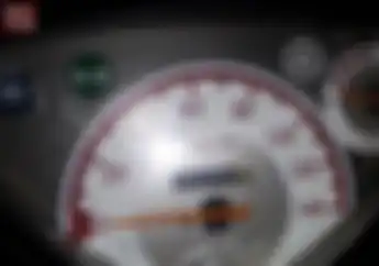 Gak Cuma Minyak Goreng, Mika Spidometer Retak Oles Pakai Oli Baru atau Odol Dijamin Mulus!