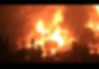 Video Kilang Pertamina di Dumai Meledak, Warga Panik Suaranya Mirip Petir