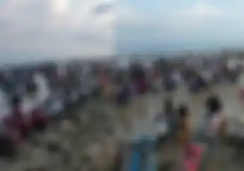 Ratusan Motor Matic 'Healing' di Pantai Camplong Madura, Netizen: Bengkel Senang Lihat Beginian
