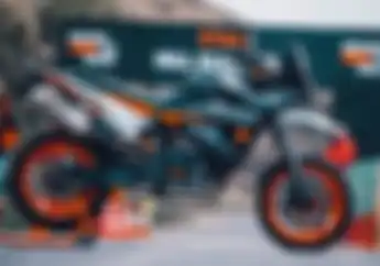 Supermoto Terbaru KTM 890 SMT Speknya Jahat Sampai Disebut Monster