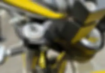 Pabrikan Suspensi Italia Bikin Modifikasi Motor Kawasaki Ninja 150 2-Tak